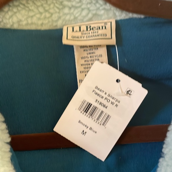 NWT Women’s LL Bean Sherpa Fleece Pullover in Powder Blue - size Med - Picture 4 of 4